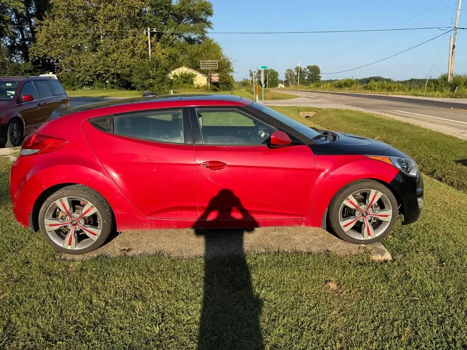 2013 Hyundai Veloster - Image 3 of 12
