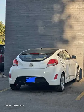 2013 Hyundai Veloster 2.0 Coupe 3D