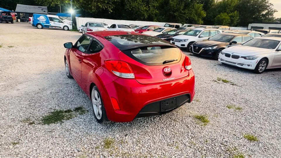 2013 Hyundai Veloster - Image 9 of 20