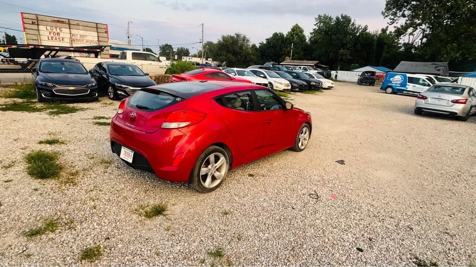2013 Hyundai Veloster - Image 8 of 20