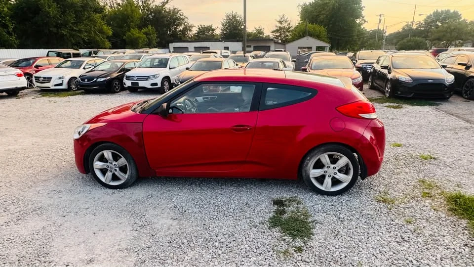 2013 Hyundai Veloster - Image 19 of 20