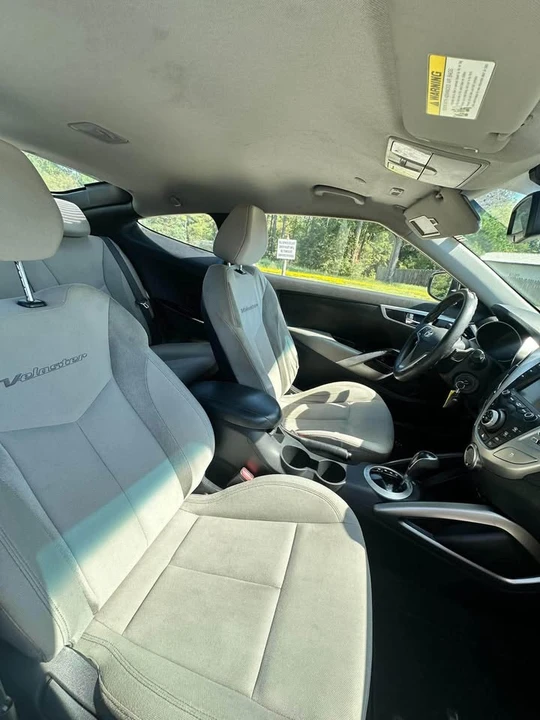2013 Hyundai Veloster - Image 7 of 11