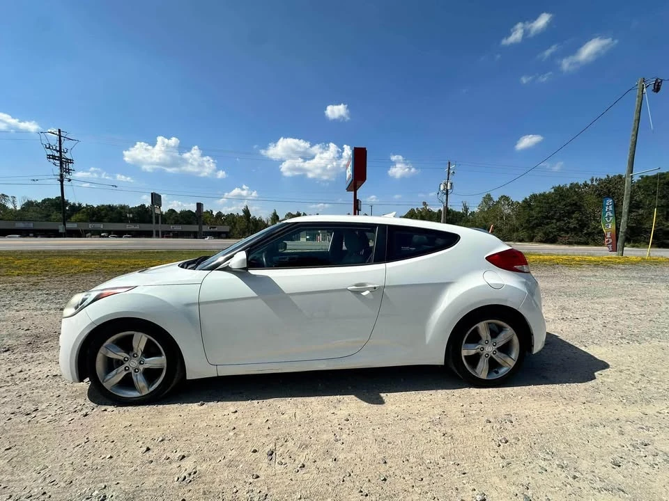 2013 Hyundai Veloster - Image 3 of 11