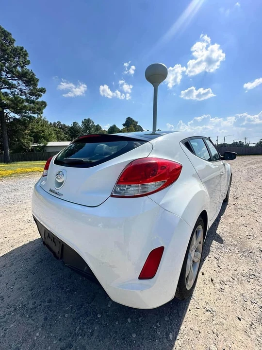2013 Hyundai Veloster - Image 5 of 11