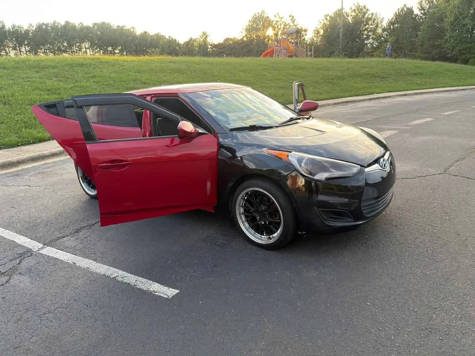 2013 Hyundai Veloster - Image 4 of 6