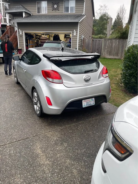 2013 Hyundai Veloster - Image 3 of 7