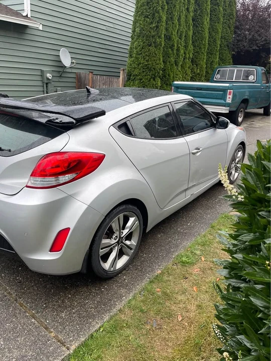 2013 Hyundai Veloster - Image 4 of 7