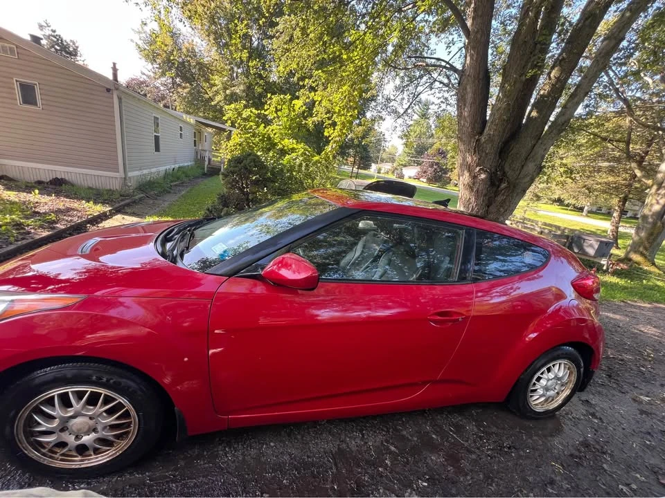 2013 Hyundai Veloster - Image 6 of 8