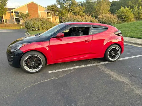2013 Hyundai Veloster 2.0 Coupe 3D