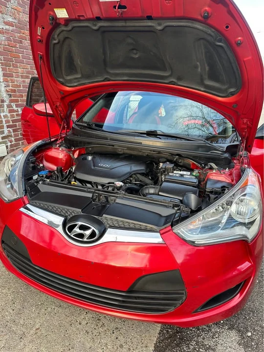 2013 Hyundai Veloster - Image 4 of 4