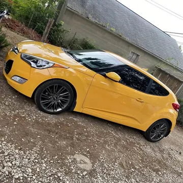 2013 Hyundai Veloster 2.0 Coupe 3D
