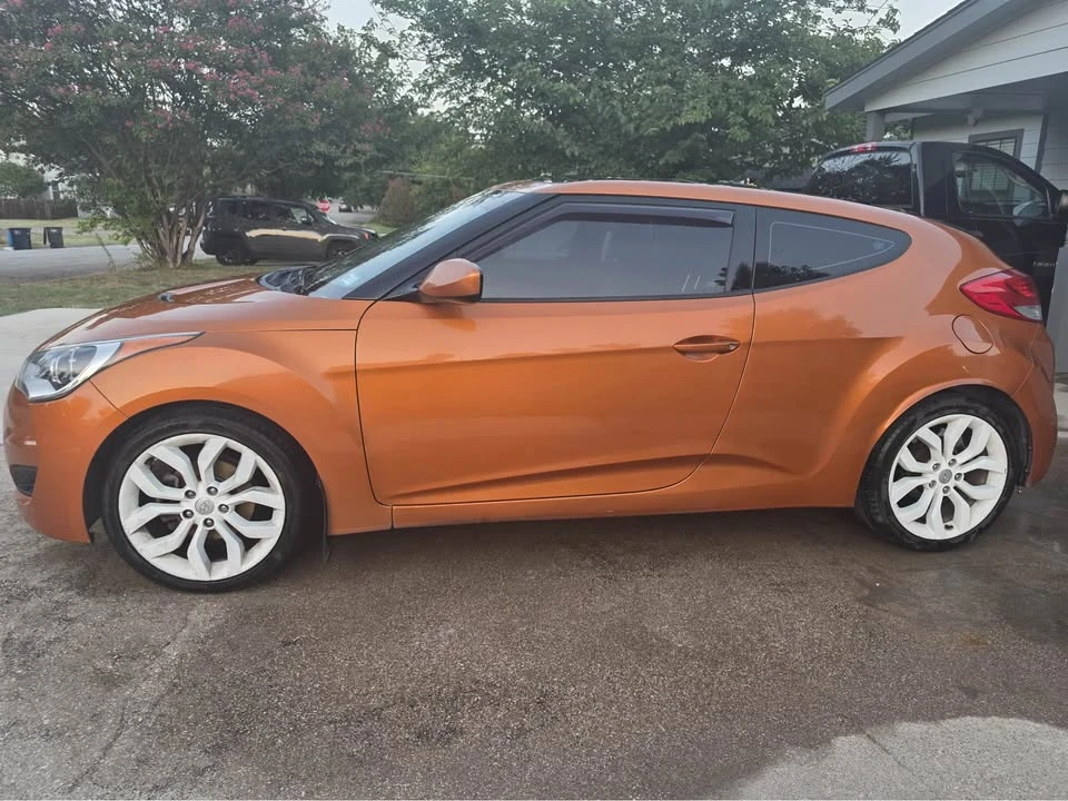 2013 Hyundai Veloster - Image 5 of 13
