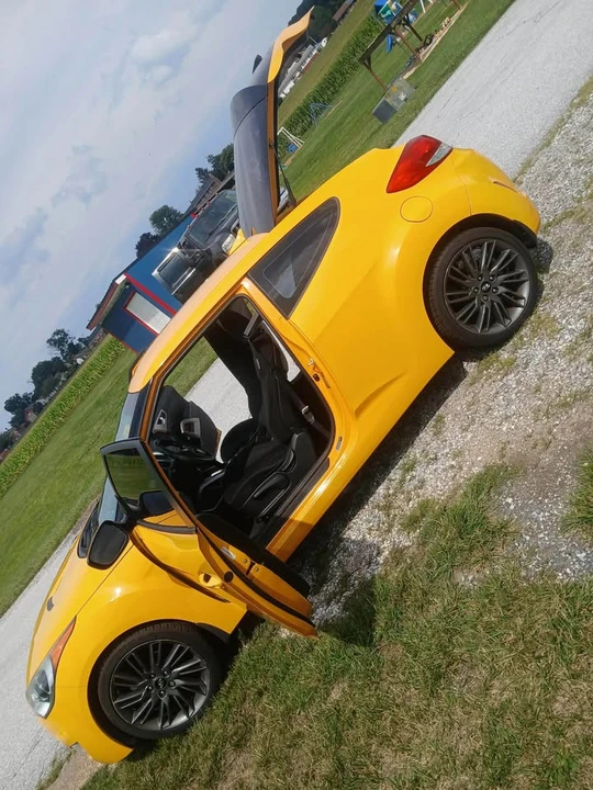 2013 Hyundai Veloster - Image 9 of 20
