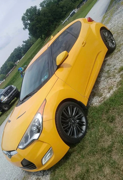 2013 Hyundai Veloster - Image 17 of 20