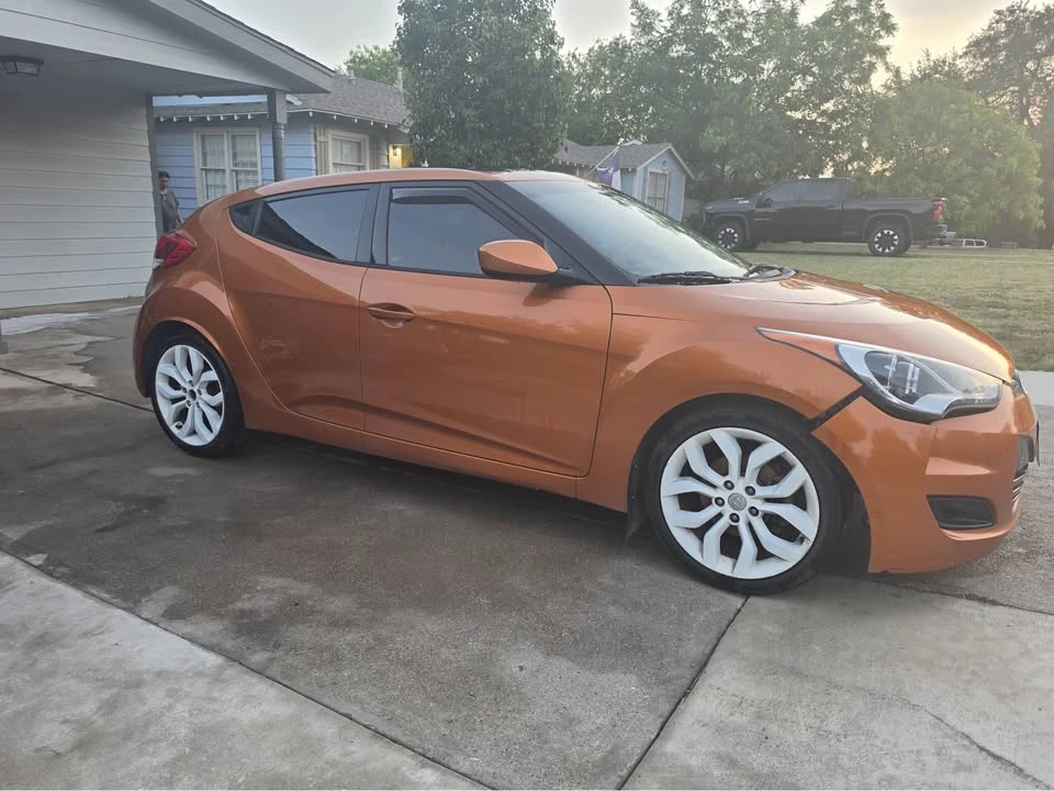 2013 Hyundai Veloster - Image 6 of 9