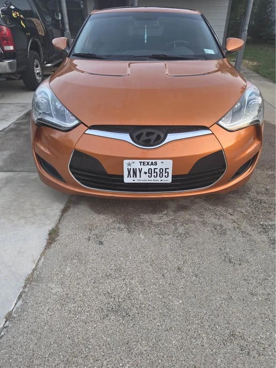 2013 Hyundai Veloster - Image 4 of 13