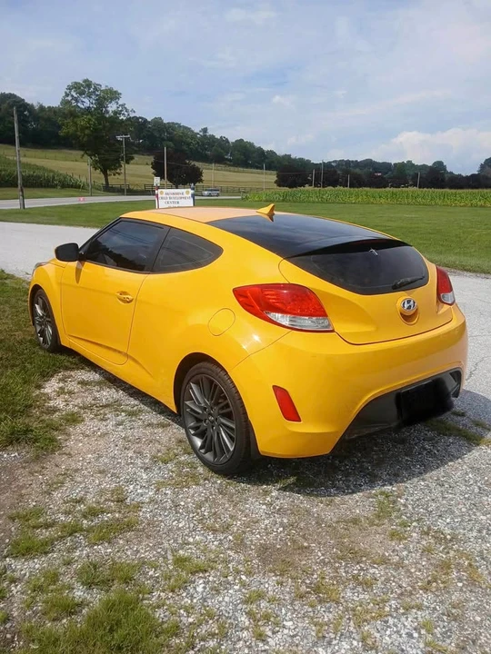 2013 Hyundai Veloster - Image 18 of 20
