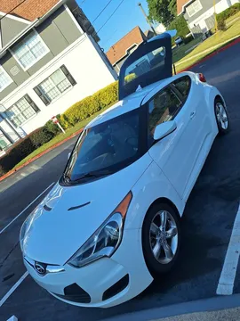 2013 Hyundai Veloster 2.0 Coupe 3D