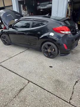 2013 Hyundai Veloster 2.0 Coupe 3D