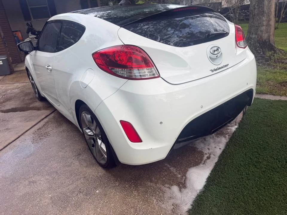2013 Hyundai Veloster - Image 4 of 4