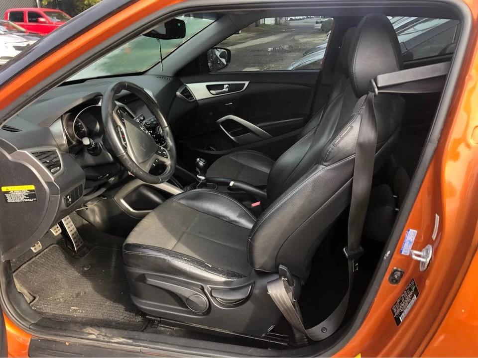 2013 Hyundai Veloster - Image 5 of 10