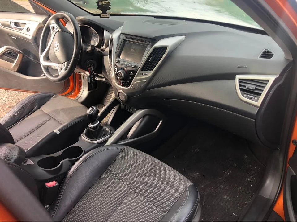 2013 Hyundai Veloster - Image 7 of 10
