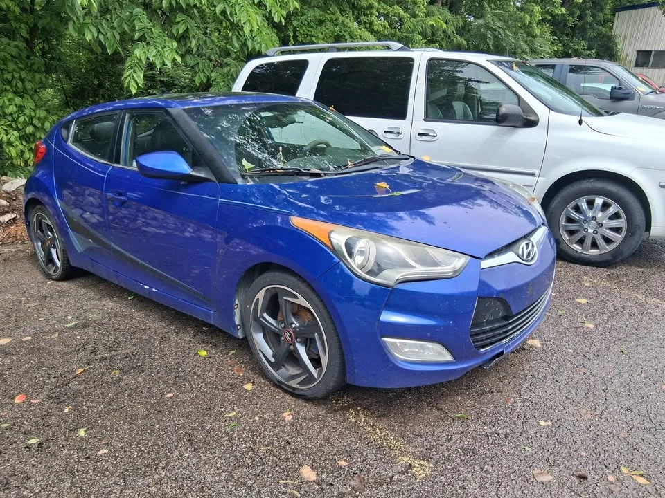 2013 Hyundai - Image 2 of 2