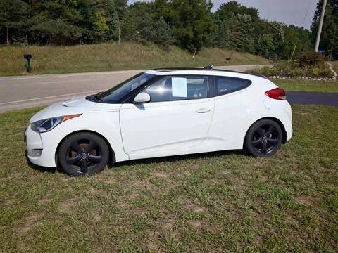 2013 Hyundai Veloster 2.0 Premium Coupe 3D