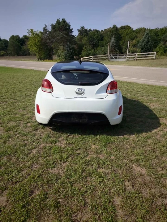 2013 Hyundai Veloster - Image 5 of 9