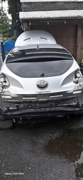 2013 Hyundai Veloster 2.0 Premium Coupe 3D