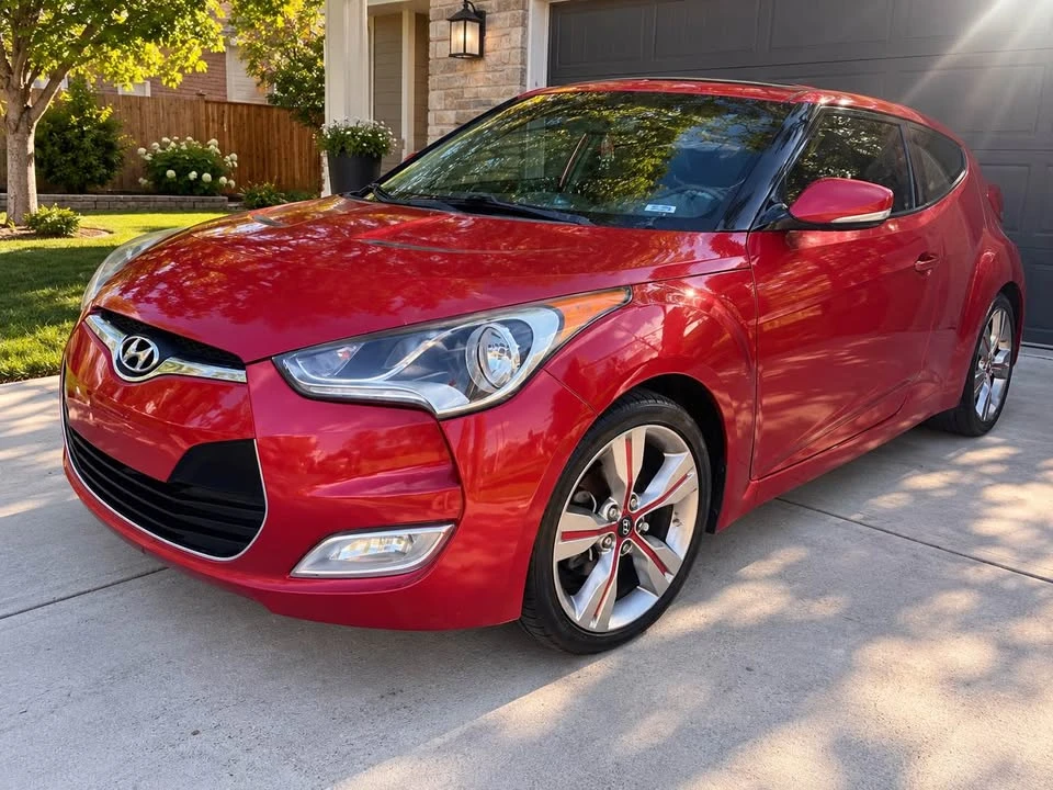 2013 Hyundai Veloster - Image 2 of 6