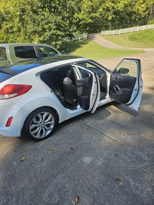 2013 Hyundai Veloster - Image 8 of 10