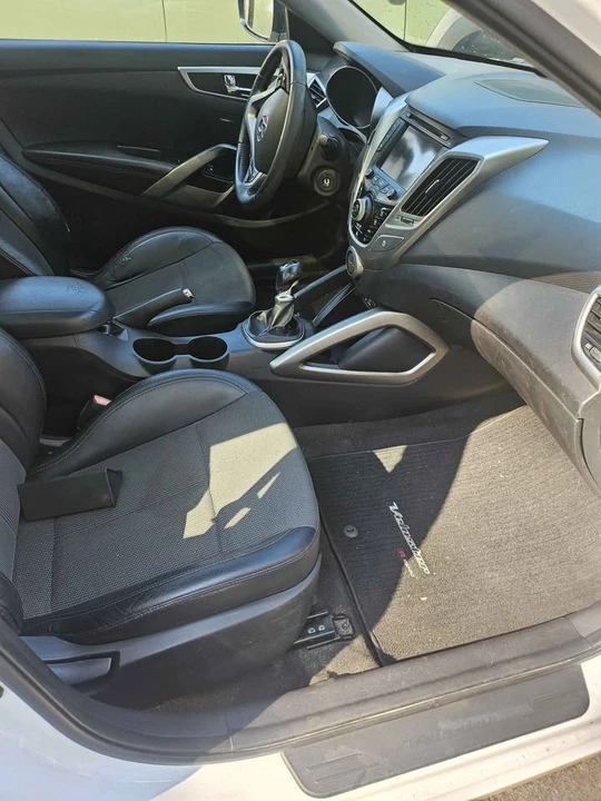 2013 Hyundai Veloster - Image 10 of 10