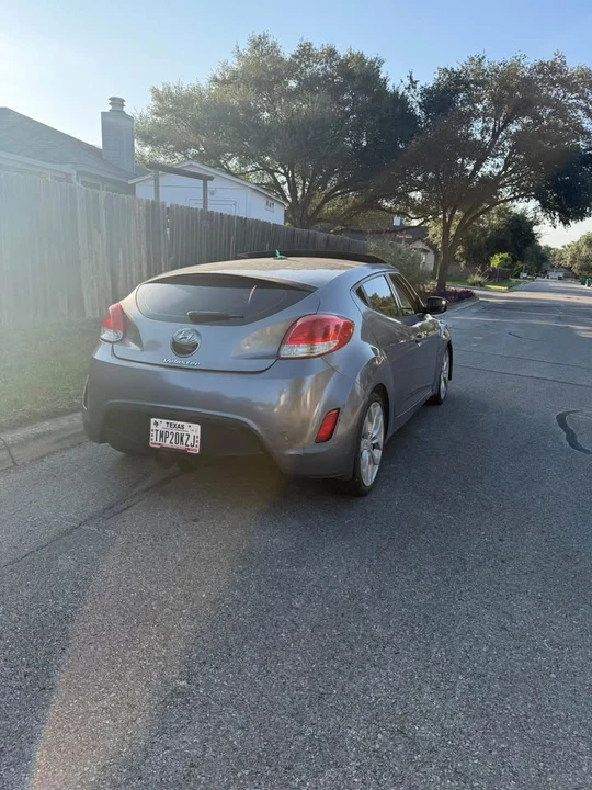 2013 Hyundai Veloster - Image 4 of 9