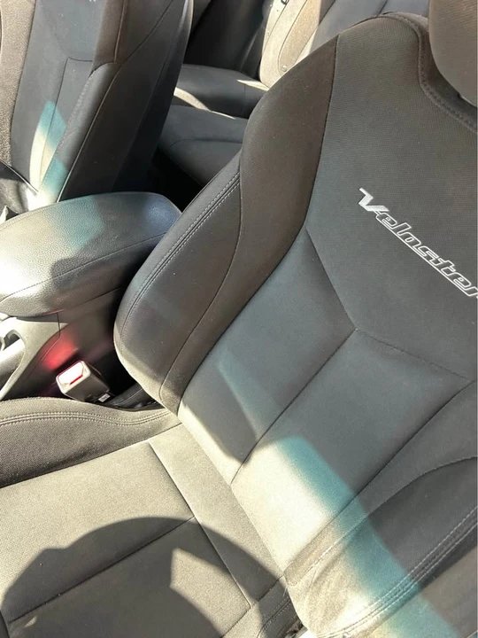 2013 Hyundai Veloster - Image 11 of 12