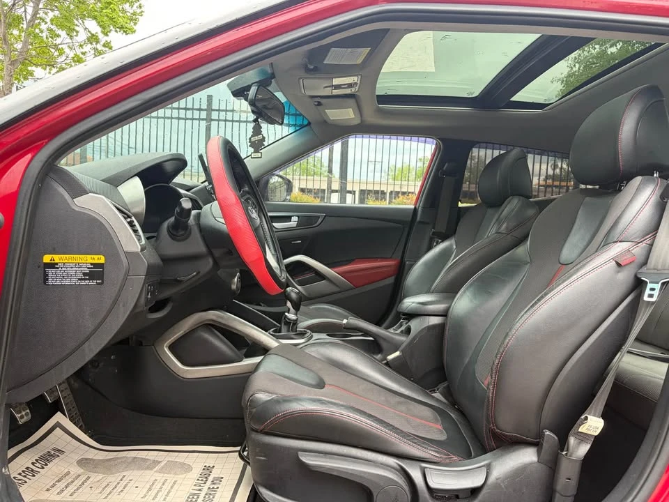 2013 Hyundai Veloster - Image 10 of 20