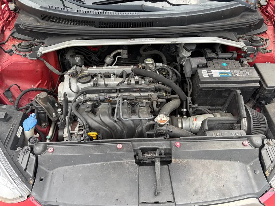 2013 Hyundai Veloster - Image 15 of 20