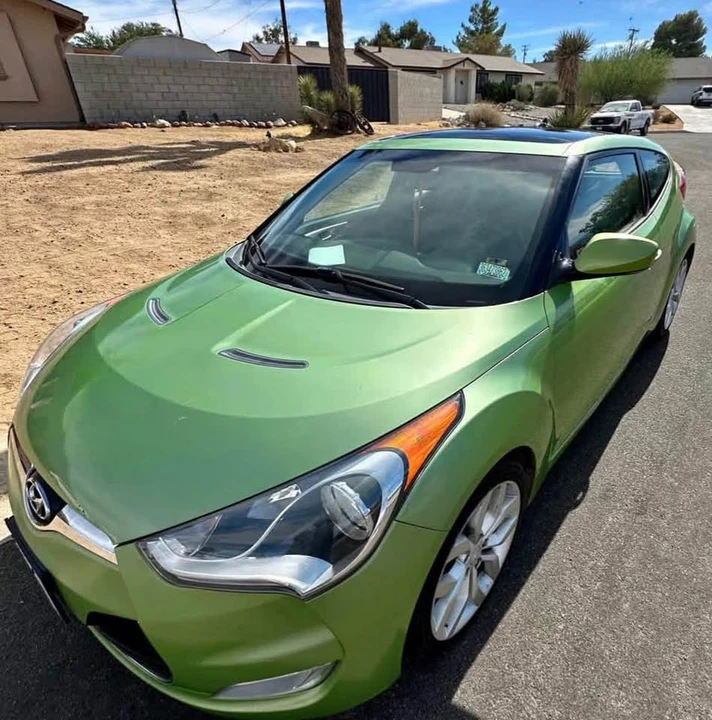 2013 Hyundai Veloster - Image 2 of 7