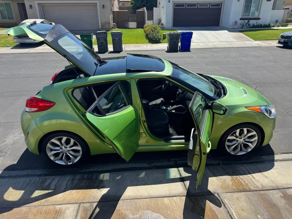 2013 Hyundai Veloster - Image 17 of 20