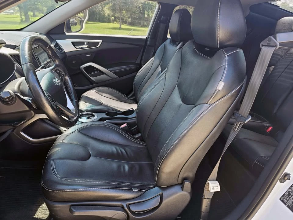 2013 Hyundai Veloster - Image 11 of 20