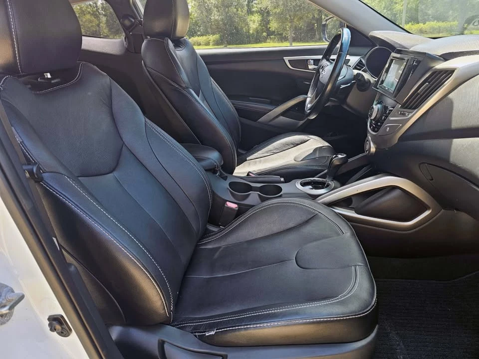 2013 Hyundai Veloster - Image 15 of 20