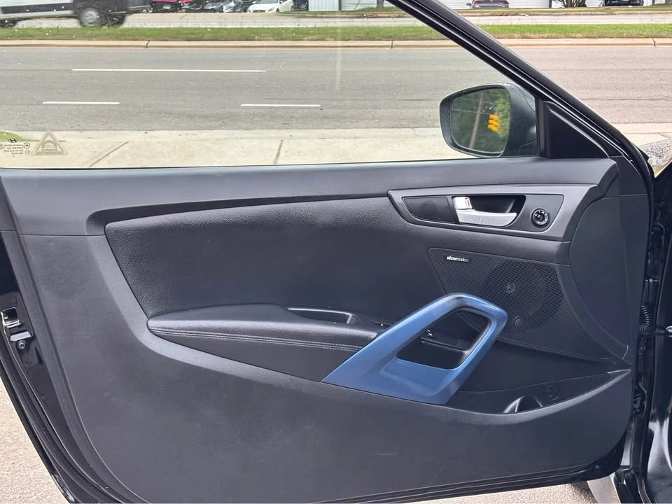 2013 Hyundai Veloster - Image 7 of 17