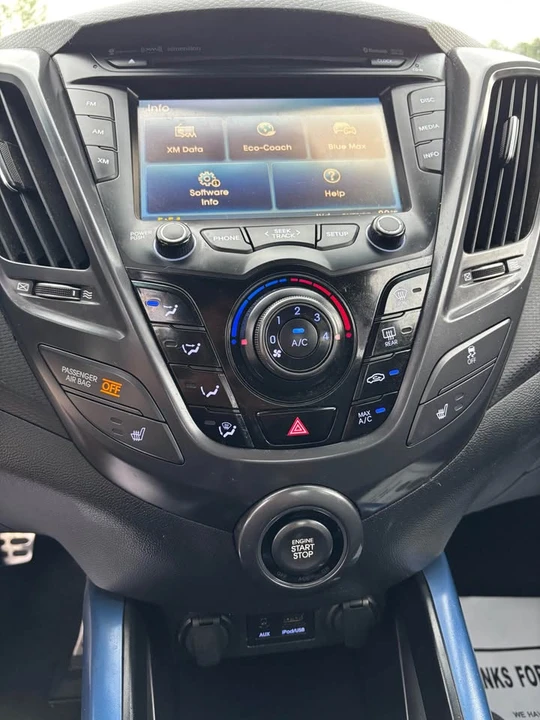 2013 Hyundai Veloster - Image 11 of 17