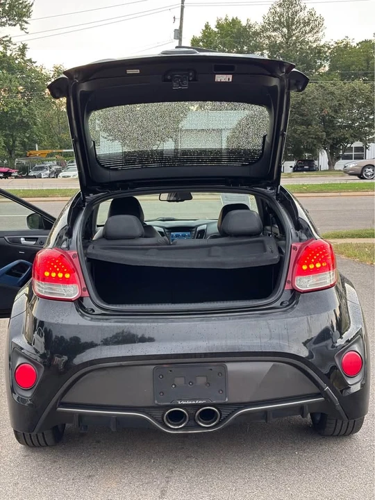 2013 Hyundai Veloster - Image 14 of 17