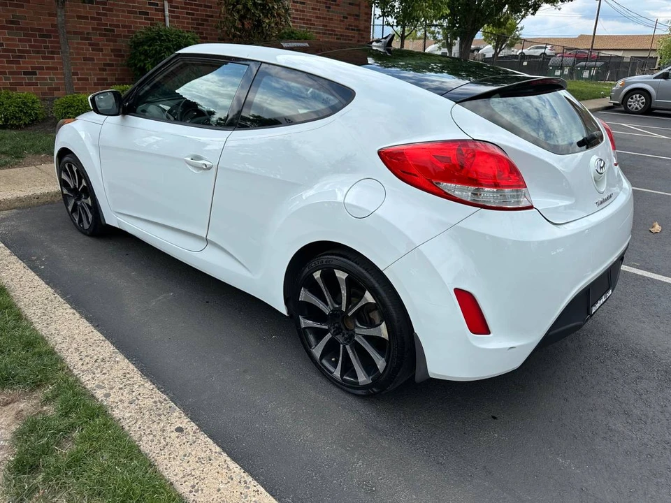 2013 Hyundai Veloster - Image 6 of 20