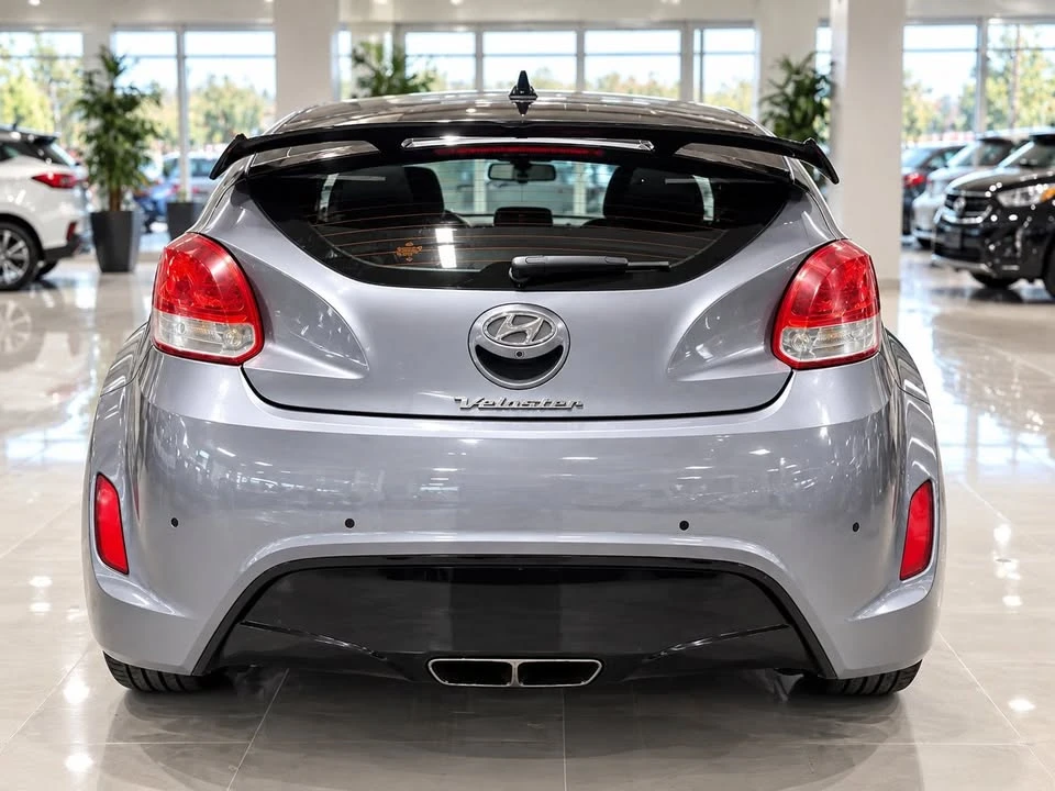 2013 Hyundai Veloster - Image 8 of 15