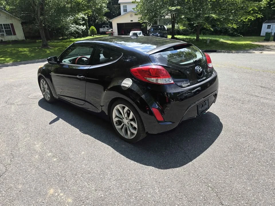 2013 Hyundai Veloster - Image 3 of 8
