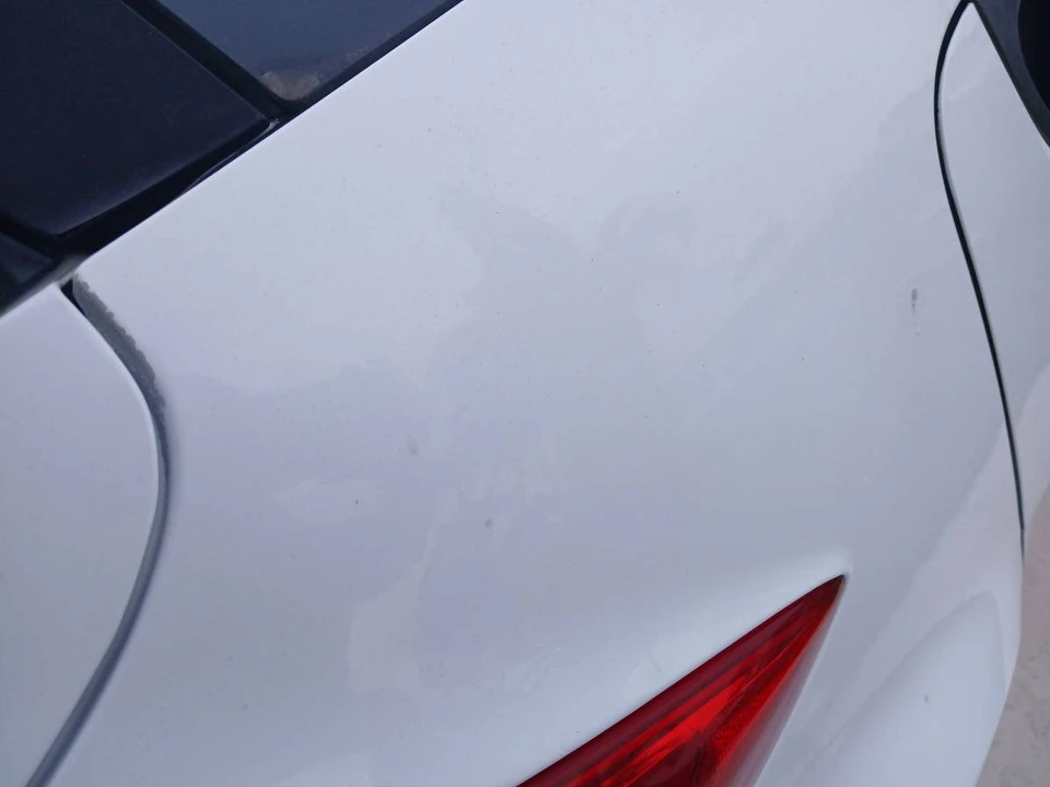 2013 Hyundai Veloster - Image 20 of 24