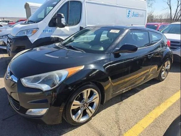 2013 Hyundai Veloster - Image 2 of 11