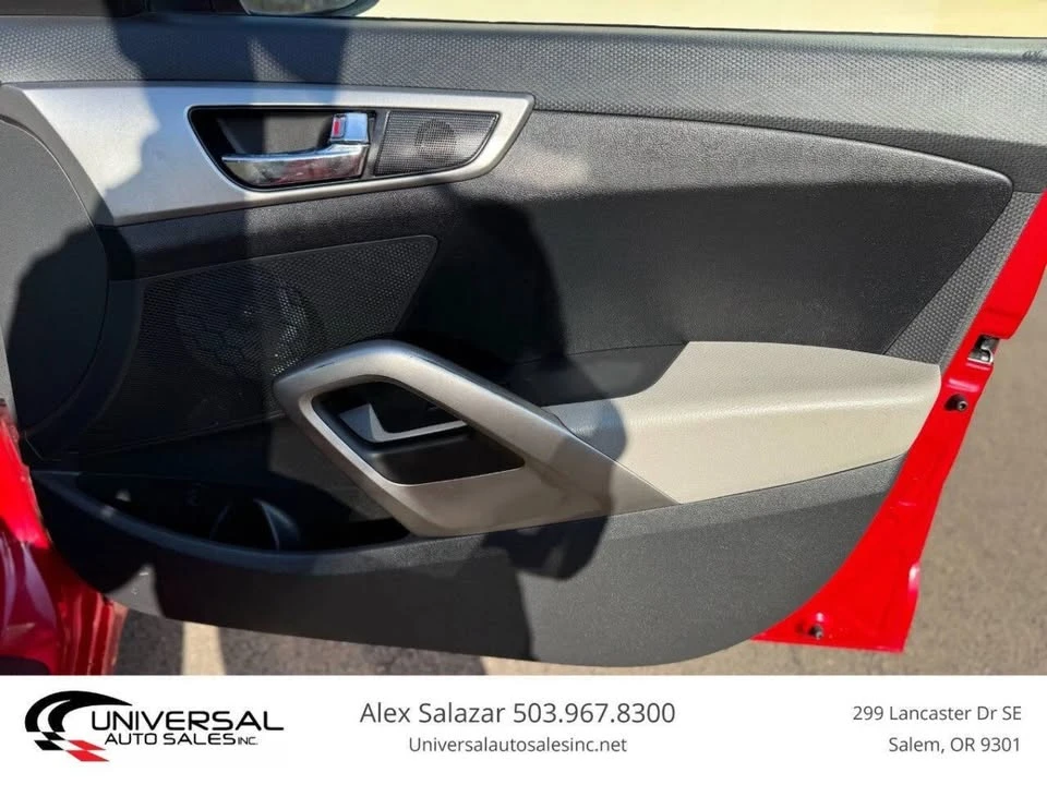 2013 Hyundai Veloster - Image 17 of 20